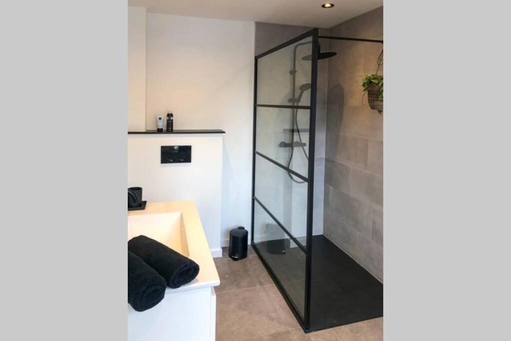 Cabine D'O - Nieuw Appartement Dichtbij Zee! Ostenda Esterno foto